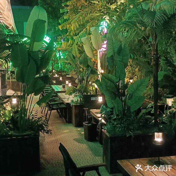 露营风的餐酒吧休闲放松好去处