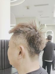 -慕名造型