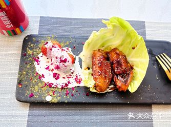 介绍: 我做菜的风格，是经过思考的，在兼顾好吃的同时