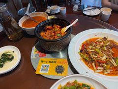 -万重锦·人文川菜馆(骡马市店)