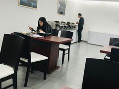 -上海宝信宝马4S店