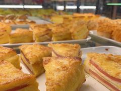 -皇冠 · 玛莉奥(丽江店)