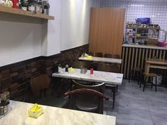 大堂-抖牛白塔牛肉粿条汤(水围店)