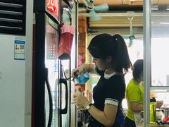 -香港风味小吃店(中英街店)
