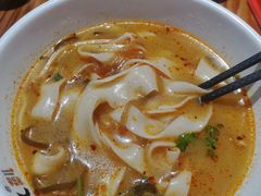 -76人老烩面(龙湖泰山路店)