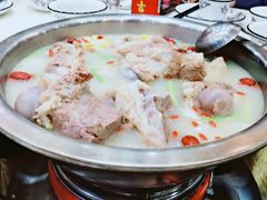 -渝君重庆火锅(嘉宾路店)