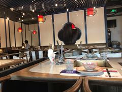 大堂-尚尚仙·酸汤猪手·猪肚鸡火锅(华联万柳购物中心店)