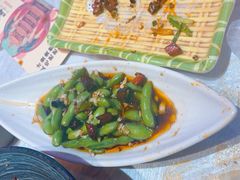 -肥肥虾庄·金牌油焖大虾(首义路店)