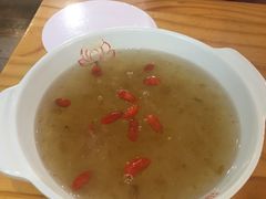 木耳炖桃胶-恋萍小吃(时代店)