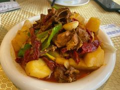 新疆大盘鸡-巴扎美食·新疆菜·西域歌舞表演餐厅(新疆大厦店)