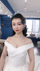 -莫小姐婚纱