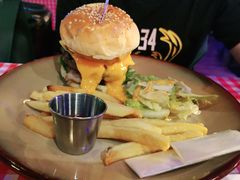 -鲨鱼美式餐厅酒吧Sharky