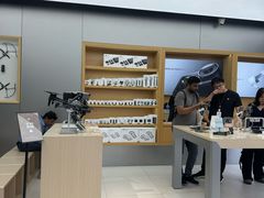 -DJI大疆(深圳华强北曼哈授权体验店)