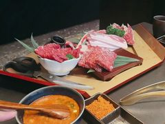-铭牛烧肉·和牛海鲜自助(高新月牙湖店)