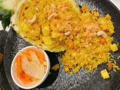 菠萝海鲜炒饭-美奈小馆·越南料理(中航城君尚购物中心店)