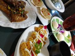 -忘忧草融合私房菜(红鼎国际店)