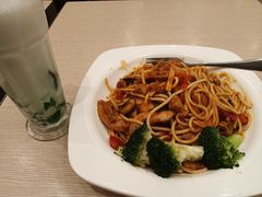 红蟹籽茄香鸡柳意粉-佰搭果·广式茶餐厅(西华路店)