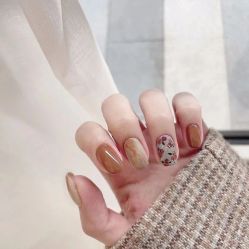 -悦指间美甲美睫