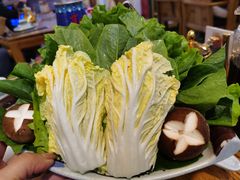 -毛辣果·贵州红酸汤牛肉火锅(西单店)