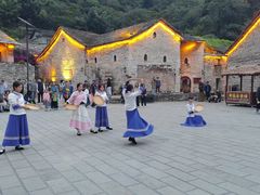 -高荡千年布依古寨旅游景区