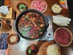 -黔有有贵州酸汤夺夺粉火锅(五味十字店)