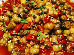 -临界音乐酒馆·小龙虾·江湖菜(华熙LIVE·鱼洞店)