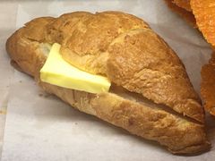 新西兰芝士牛角包-PAPER STONE BAKERY(天汇广场店)