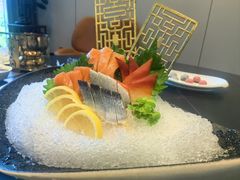 -鼎泰亨·海鲜牛肉餐厅(滨江店)