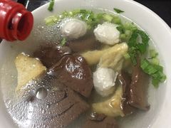 -松树干拌面店