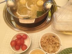 -润园四季椰子鸡火锅(卓越INTOWN店)