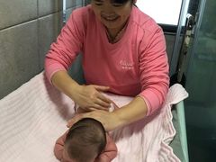 -爱的果实月嫂育婴师(世纪东方店)