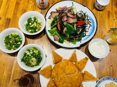 -乡土特色.冷锅鱼.牦牛肉汤锅