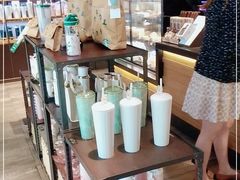 -星巴克臻选(周浦万达店)