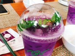 -Chom Cafe and Restaurant