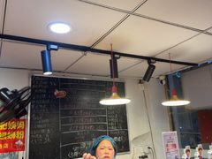 -柳州肥姨妈大骨螺蛳粉(东靖路店)