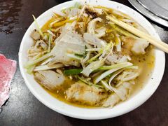 -金卯白肉罩火烧