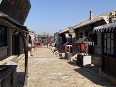 -清风小镇闯关东影视基地