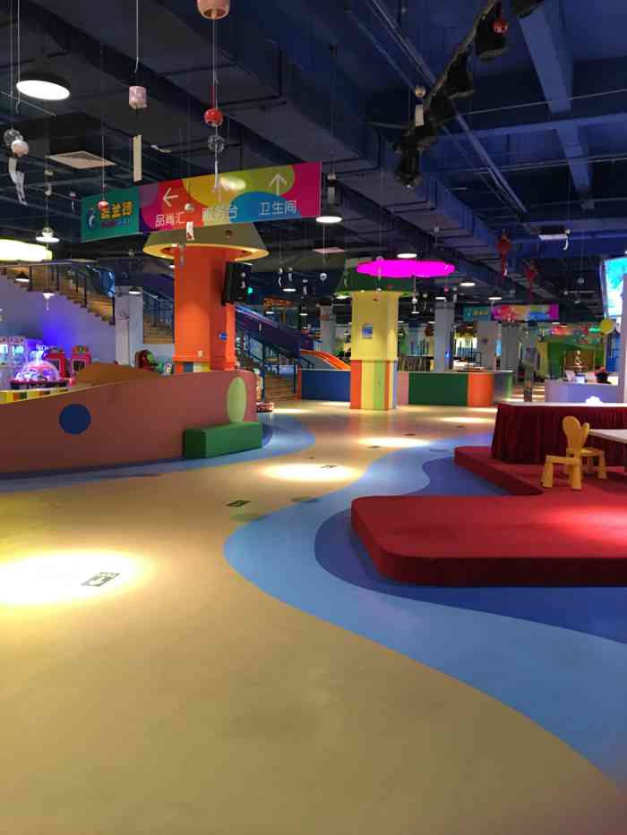 希兰德海洋村亲子乐园(吴中店)-"蛮好的,比较新,带宝贝去随便玩玩,小