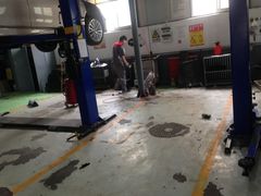 -友谊汽车维修保养·钣金喷漆事故定损·洗车贴膜