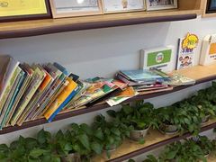 -金色雨林感统学能培训中心(武广校区)