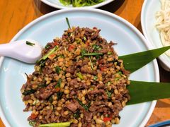 -老滇山寨•云南特色菜•地方菜•民族风情歌舞表演(金碧店)