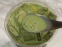 -星巴克臻选(深圳龙华红山天虹店)