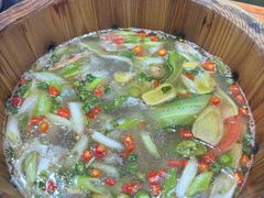 -秋语木桶鱼.酸菜鱼(开发区火车站店)