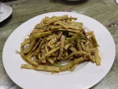 -华春餐馆(鱼山路店)