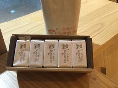 凤梨酥-微热山丘(桃园机场店)