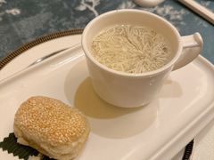 文思豆腐配黄桥烧饼-扬州香格里拉·香宫中餐厅