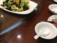-郑庄脂渣海鲜楼(九水路店)