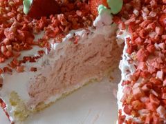 爱上草莓冰淇淋8英寸-八喜冰淇淋蛋糕(富国店)