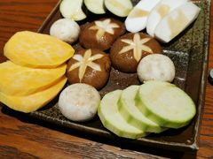 菌菇拼盘-爱合牛·和牛烧肉&和牛火锅放题(伊势丹南京路店)