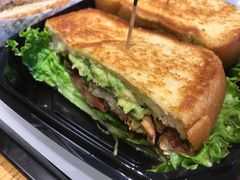 -The Habit Burger Grill 哈比特汉堡(爱琴海店)